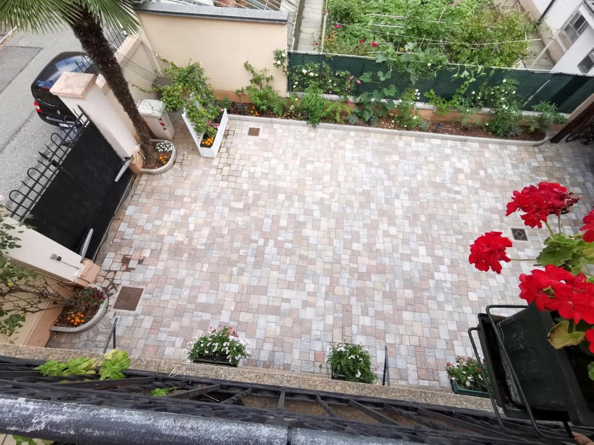 B&B Ad Quintum Torino Collegno Eksteriør billede