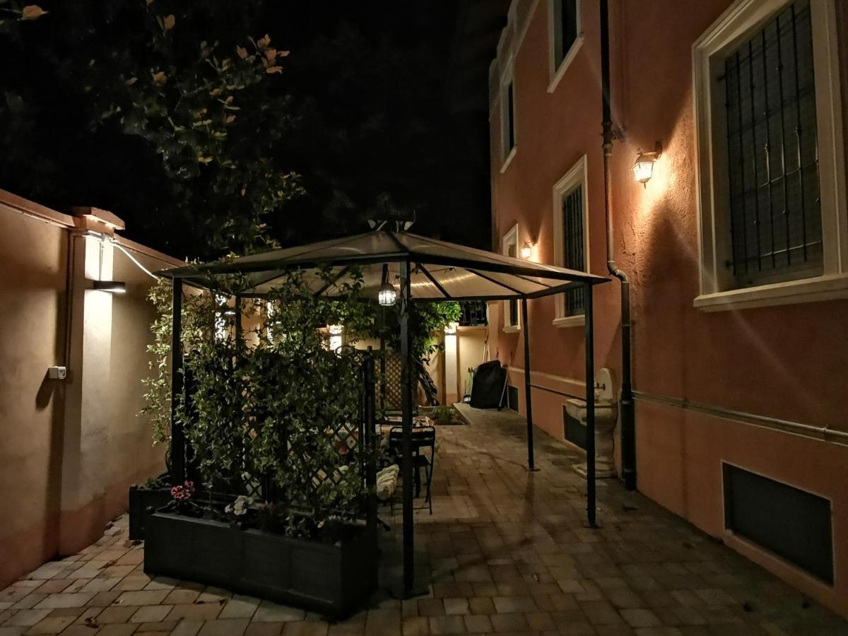 B&B Ad Quintum Torino Collegno Eksteriør billede