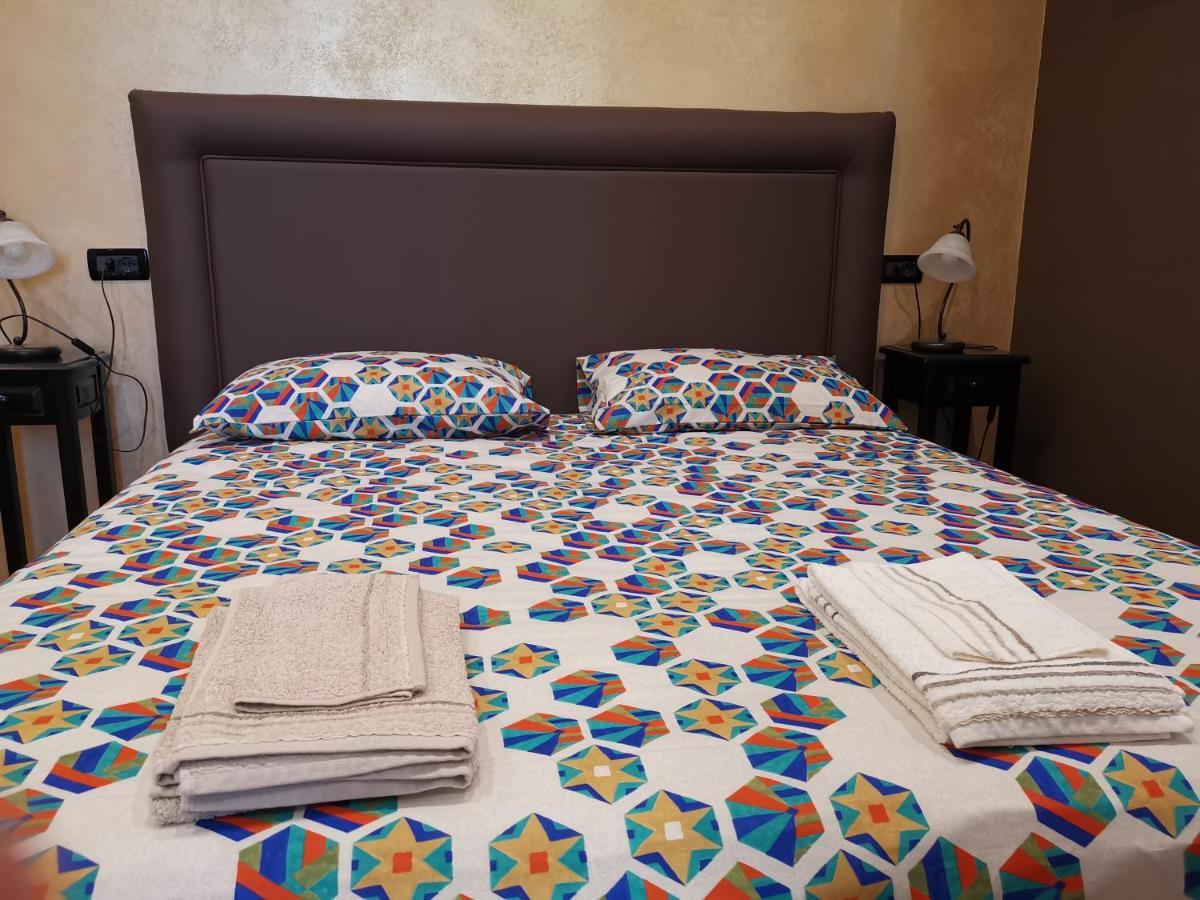B&B Ad Quintum Torino Collegno Eksteriør billede