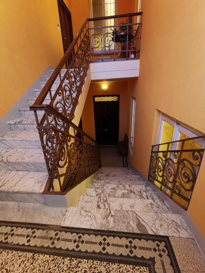B&B Ad Quintum Torino Collegno Eksteriør billede